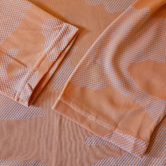 Under Armour Men's Orange Camo Pullover - Size Large - Picture 5 of 9